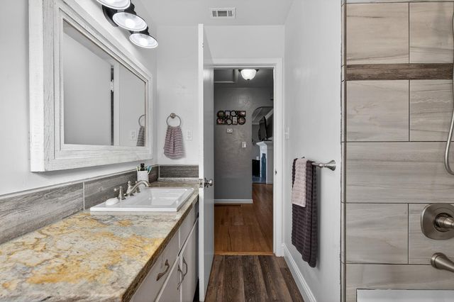 1424 Graffigna Ave, Lodi, CA 95242