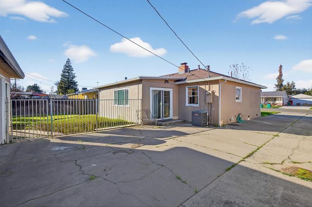 1424 Graffigna Ave, Lodi, CA 95242