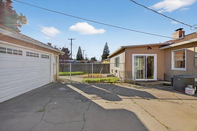 1424 Graffigna Ave, Lodi, CA 95242