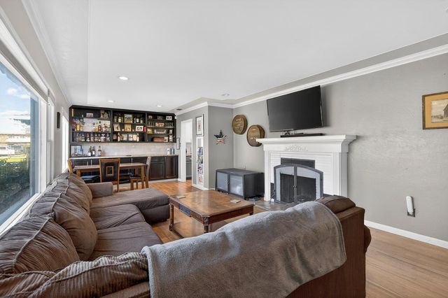 1424 Graffigna Ave, Lodi, CA 95242