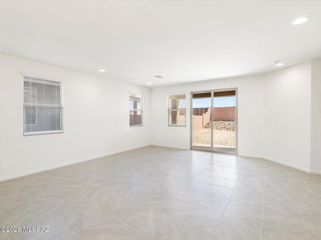 7348 S Gray Jay Drive, Tucson, AZ 85747