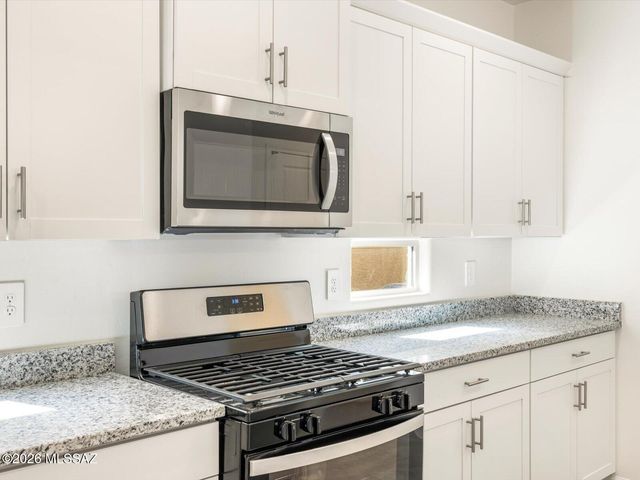 7348 S Gray Jay Drive, Tucson, AZ 85747