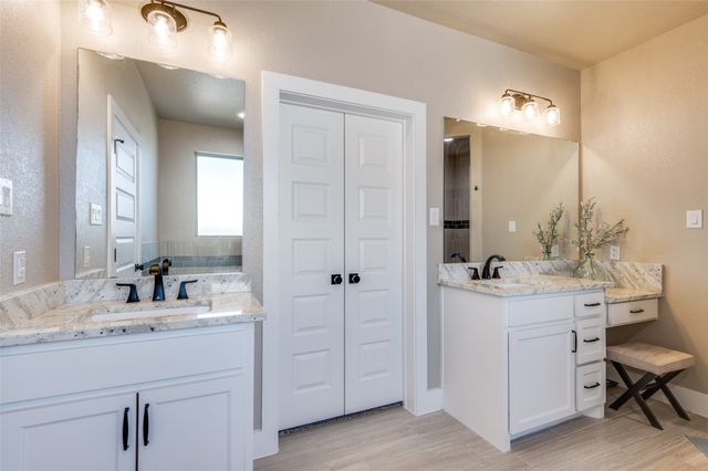 1777 Ryder Lee Lane, Waxahachie, TX 75165