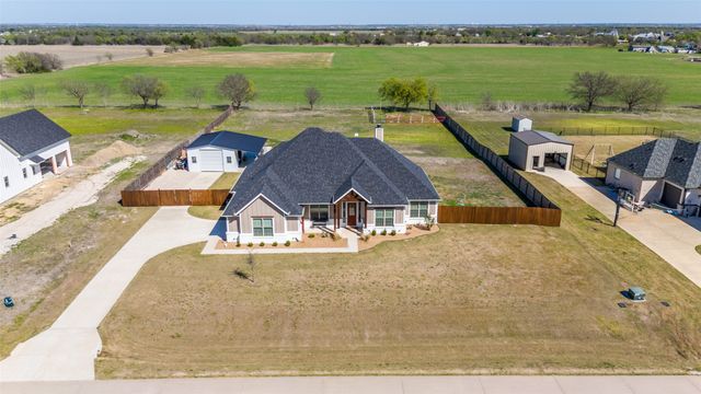 1777 Ryder Lee Lane, Waxahachie, TX 75165