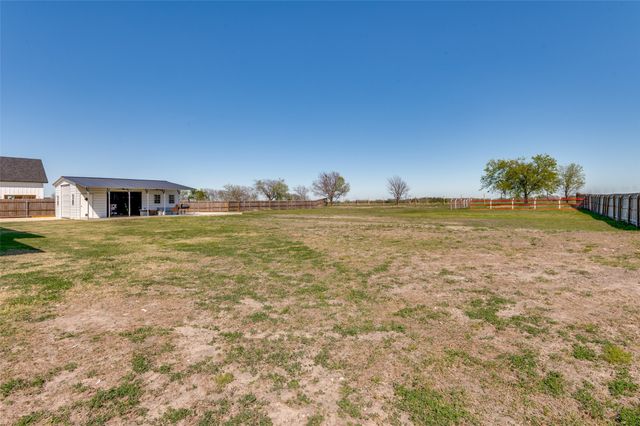1777 Ryder Lee Lane, Waxahachie, TX 75165