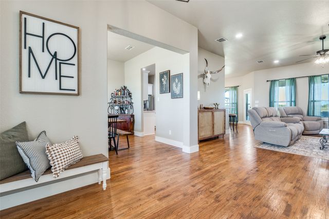 1777 Ryder Lee Lane, Waxahachie, TX 75165