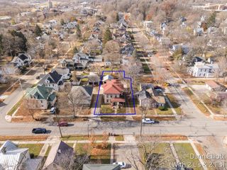 215 N Jackson Street, Ionia, MI 48846