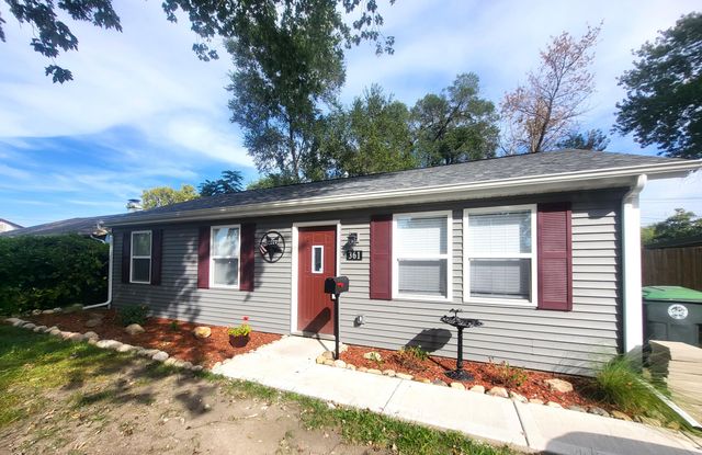 361 N Wabash Street, Hobart, IN 46342