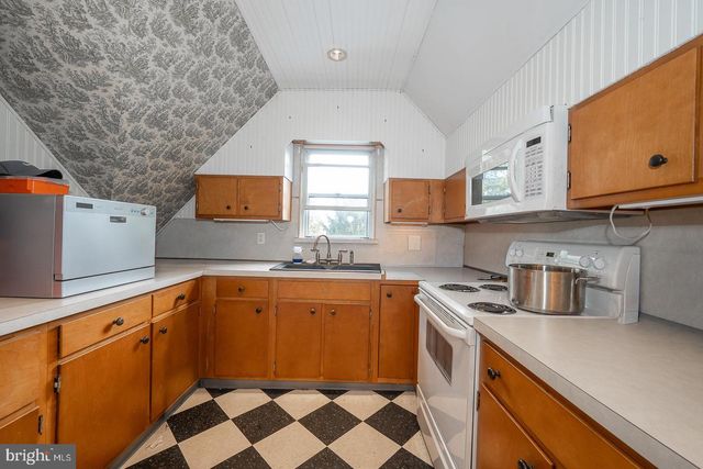 1420 PENNSYLVANIA AVE, Berwyn, PA 19312