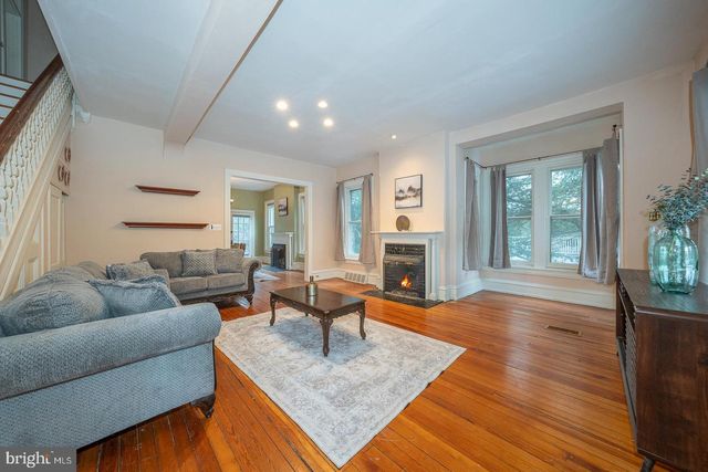 1420 PENNSYLVANIA AVE, Berwyn, PA 19312