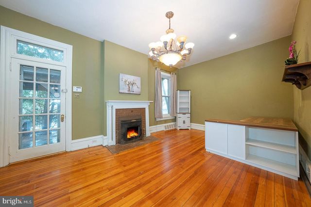 1420 PENNSYLVANIA AVE, Berwyn, PA 19312