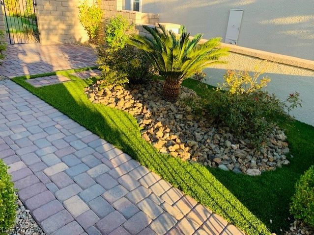 422 Port Reggio Street, Las Vegas, NV 89138