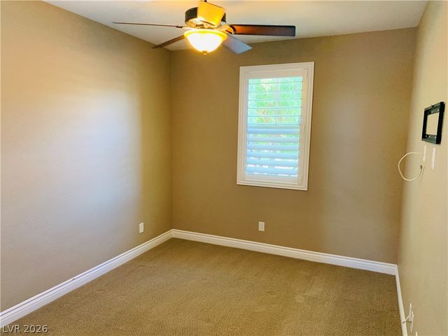 422 Port Reggio Street, Las Vegas, NV 89138