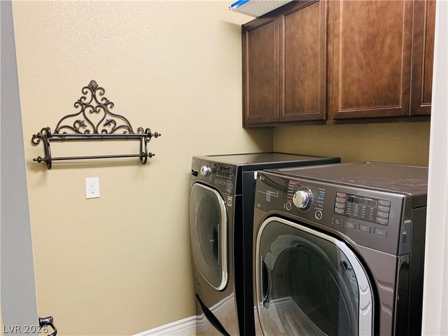 422 Port Reggio Street, Las Vegas, NV 89138