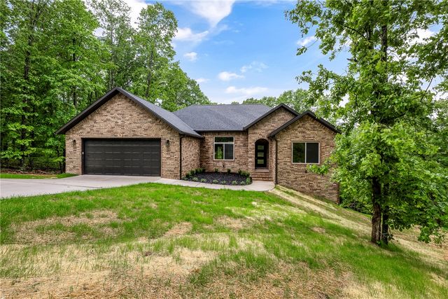 78 Chelmsworth Drive, Bella Vista, AR 72715