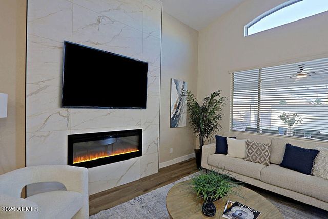 18068 W BROWNING Drive, Surprise, AZ 85374