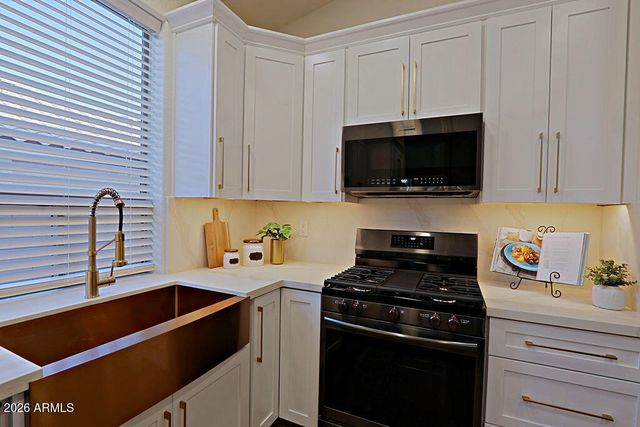 18068 W BROWNING Drive, Surprise, AZ 85374