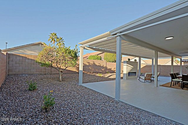18068 W BROWNING Drive, Surprise, AZ 85374