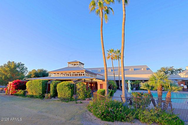 18068 W BROWNING Drive, Surprise, AZ 85374