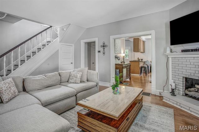 3423 Manhattan Avenue, St Louis, MO 63143