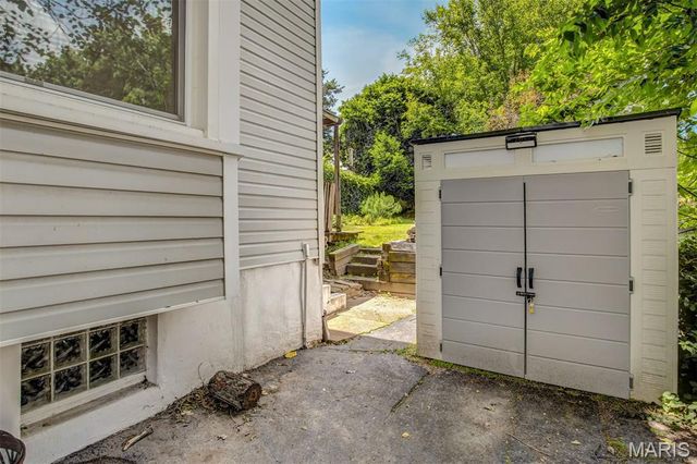 3423 Manhattan Avenue, St Louis, MO 63143