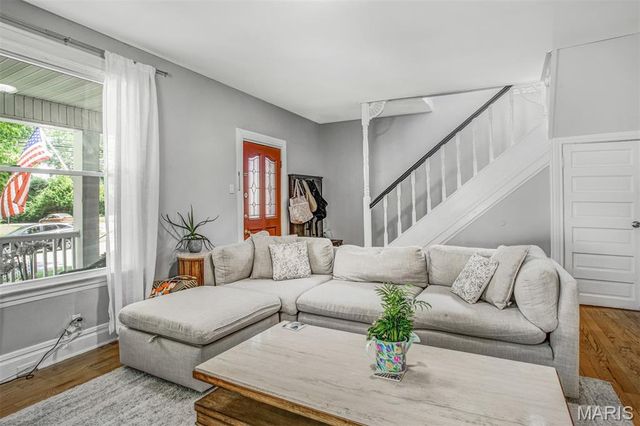 3423 Manhattan Avenue, St Louis, MO 63143