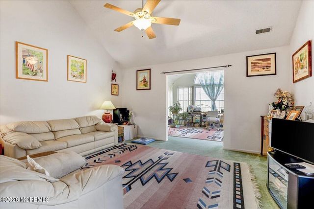 24 Merion Lane, Jackson, NJ 08527