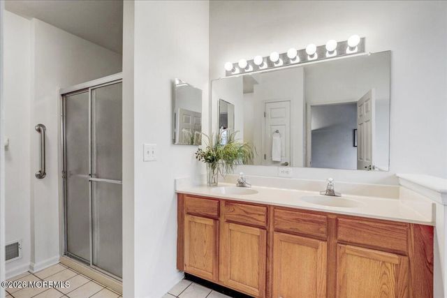 24 Merion Lane, Jackson, NJ 08527