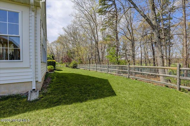 24 Merion Lane, Jackson, NJ 08527