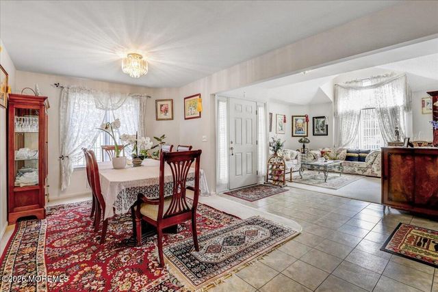 24 Merion Lane, Jackson, NJ 08527