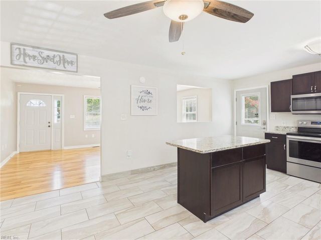502 Dogwood RD, Yorktown, VA 23690