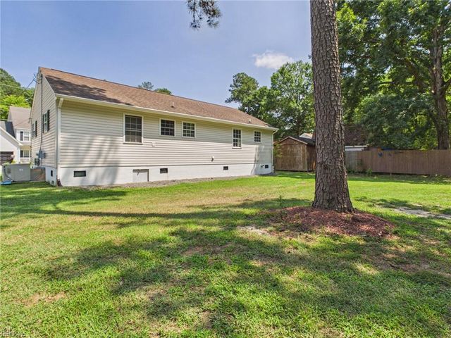 502 Dogwood RD, Yorktown, VA 23690