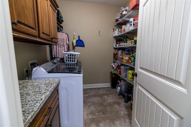 5689 Jude Vincent Lane, Iowa, LA 70647