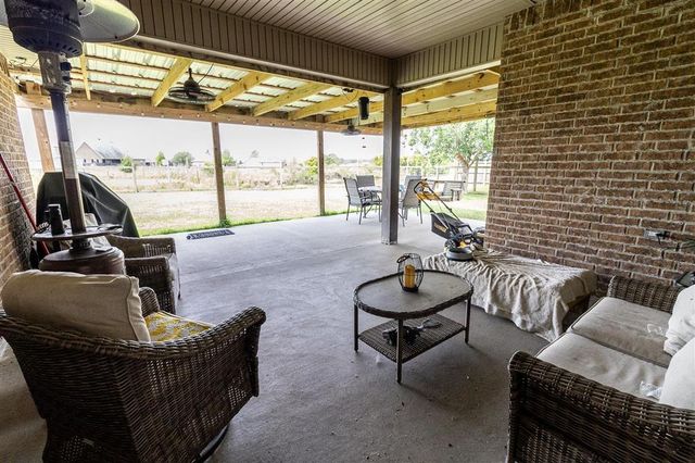 5689 Jude Vincent Lane, Iowa, LA 70647