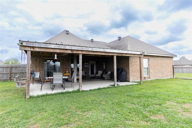 5689 Jude Vincent Lane, Iowa, LA 70647