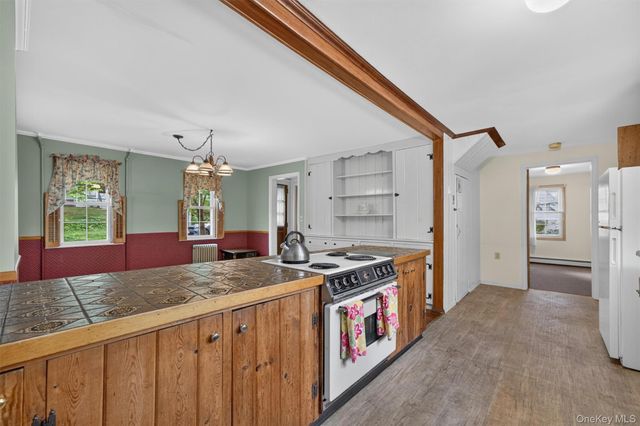 41 Elting Avenue, New Paltz, NY 12561