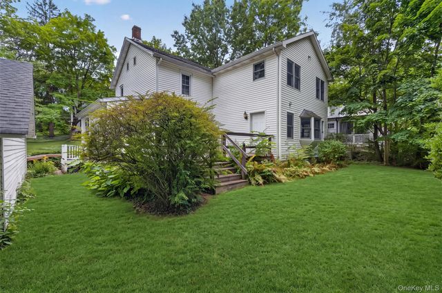 41 Elting Avenue, New Paltz, NY 12561