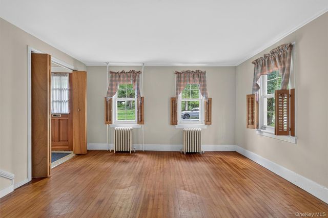 41 Elting Avenue, New Paltz, NY 12561