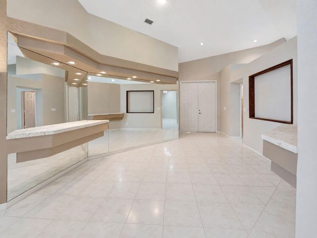 11081 Springbrook Circle, Boynton Beach, FL 33437