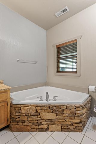 10911 E Brainerd Road, Apison, TN 37302