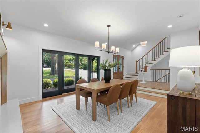 9 Sumac Lane, St Louis, MO 63124