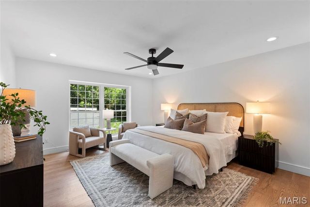 9 Sumac Lane, St Louis, MO 63124