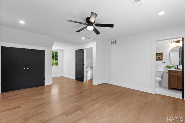 9 Sumac Lane, St Louis, MO 63124