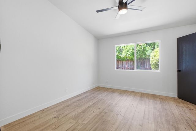 14 Cache River Cir, Sacramento, CA 95831