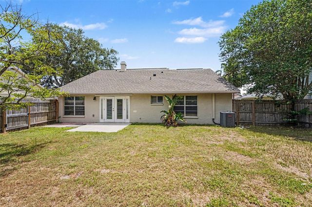 8739 OSAGE DRIVE, Tampa, FL 33634