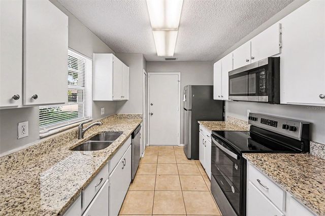 8739 OSAGE DRIVE, Tampa, FL 33634