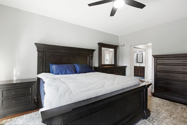 706 Waukegan Road 4, Glenview, IL 60025