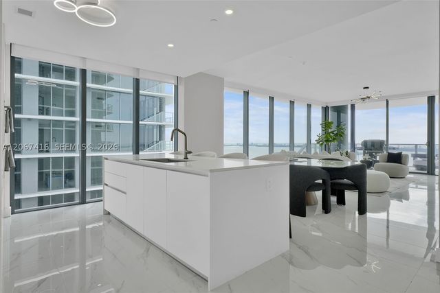 700 NE 24th St 4701, Miami, FL 33137
