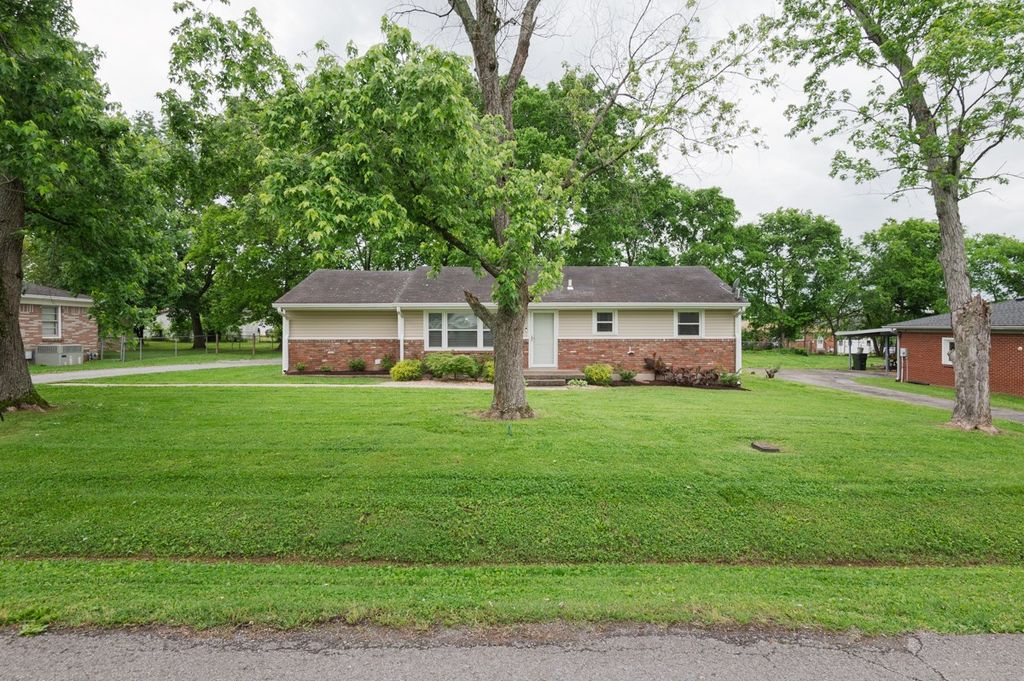 131 McDavid St, Gallatin, TN 37066