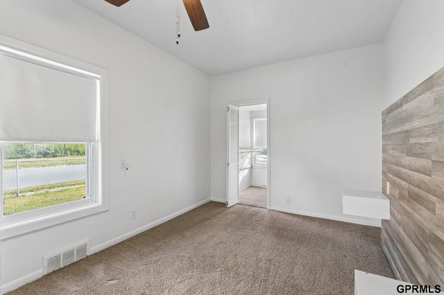 1824 N 32nd Street, Omaha, NE 68111